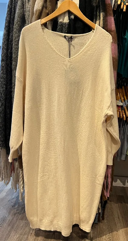 MITALY LONG KNIT DRESS