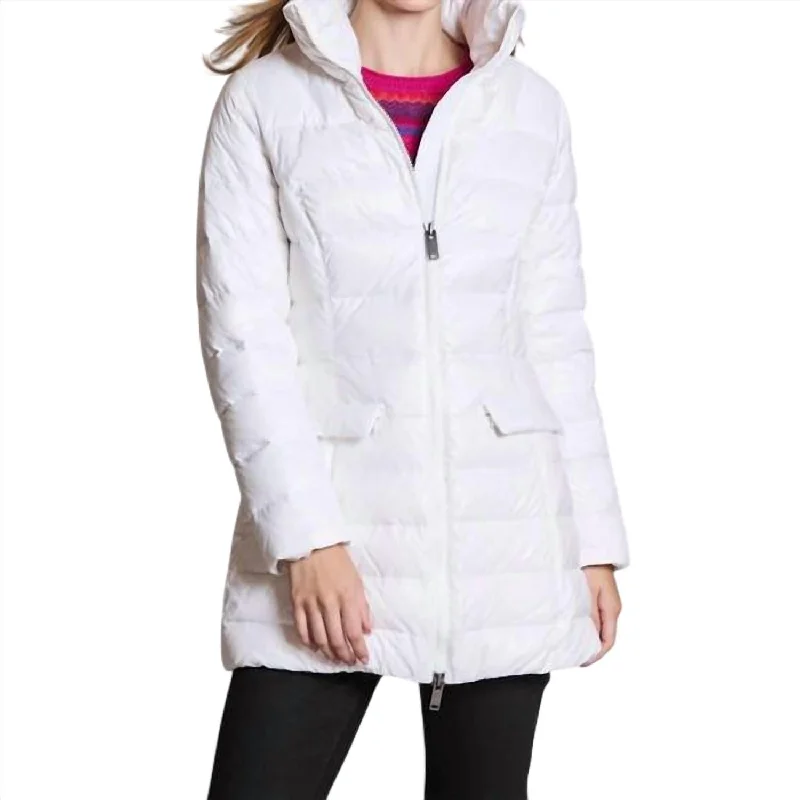 Tracker Puffer Coat Jacket In White