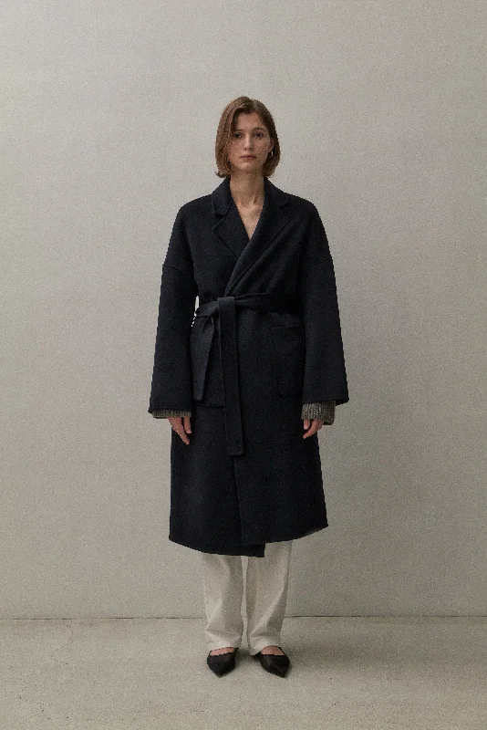 THE BOYFRIEND COAT - NAVY