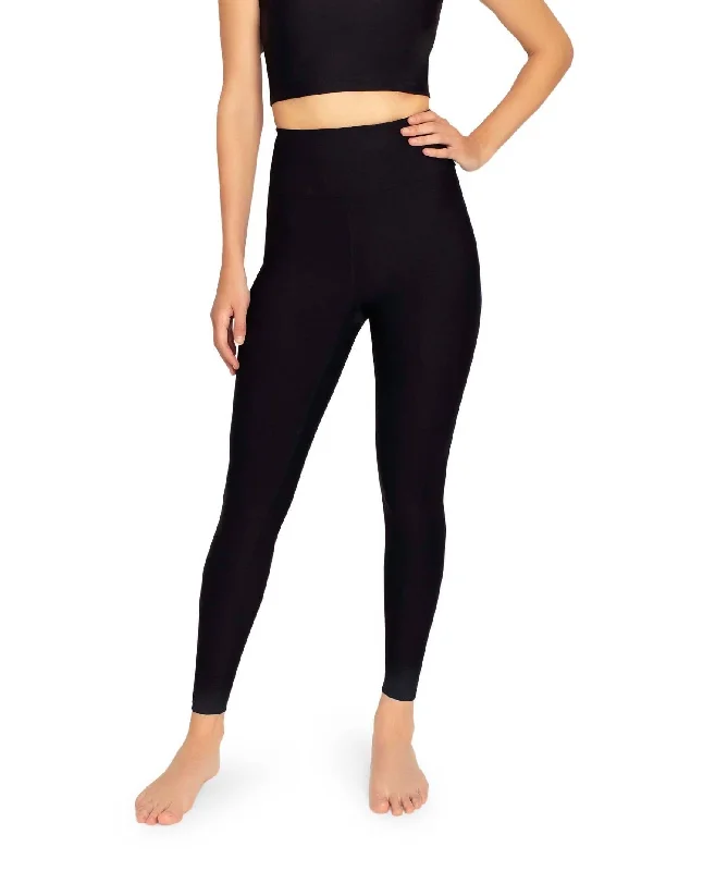 High Rise Leggings In Jet Black