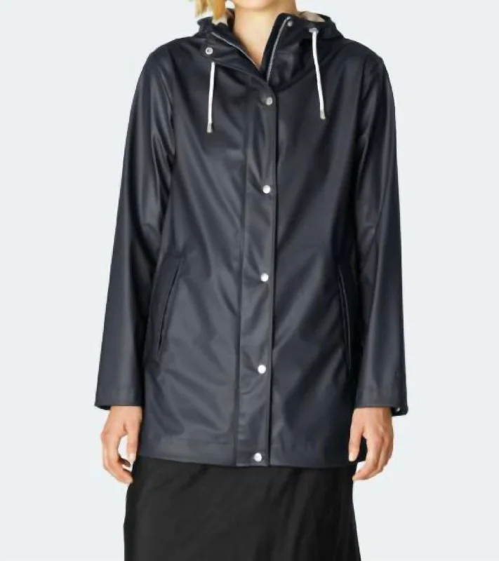 Rain Jacket In Black Beauty