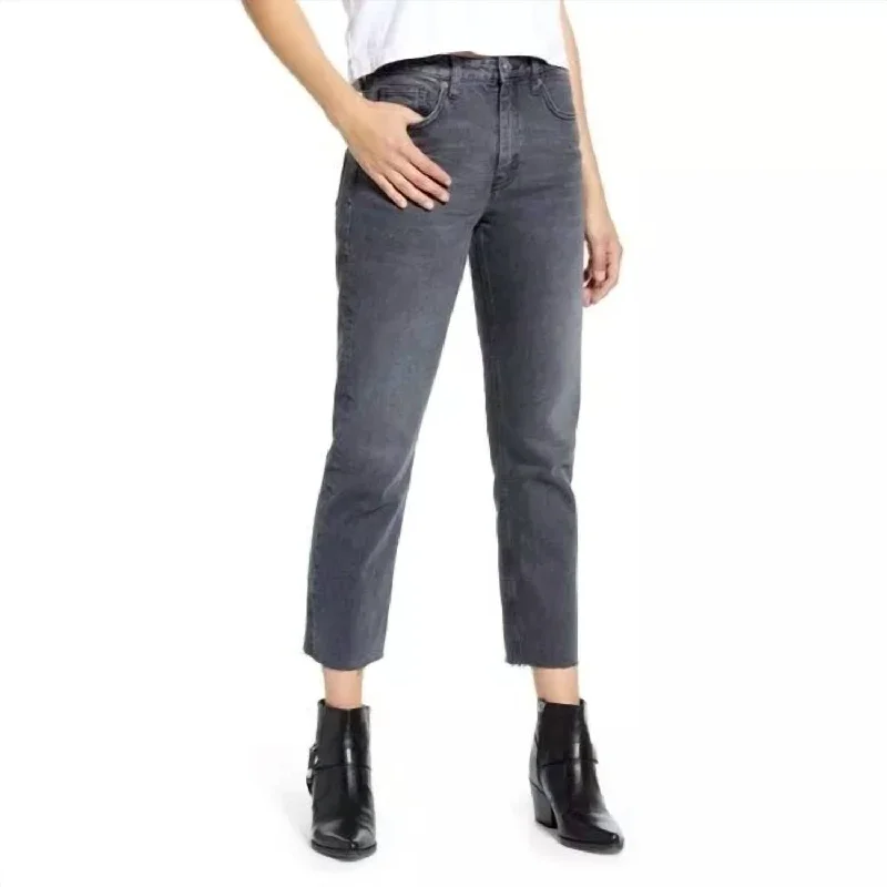 Straight Leg High Waist Raw Hem Cropped Jeans In Grey